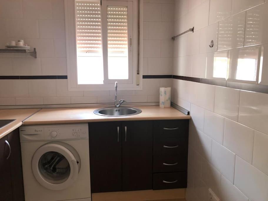 Apartamento En Primera Linea De Playa El Palo Málaga Exterior foto