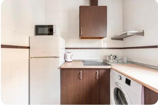 Apartamento En Primera Linea De Playa El Palo Málaga Exterior foto